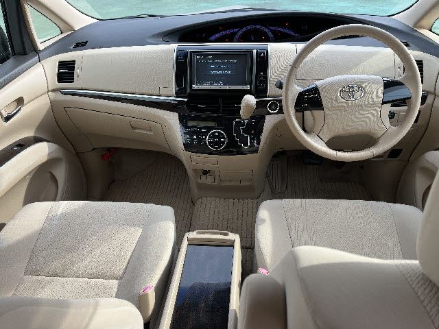 2012 Toyota ESTIMA photo 2