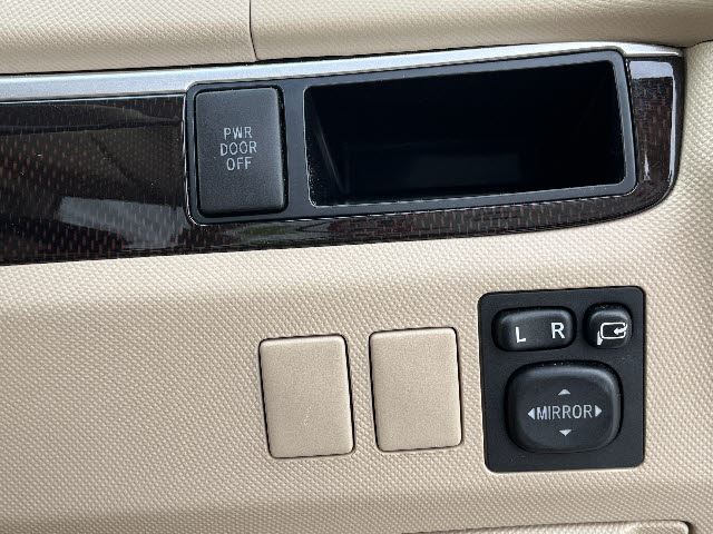 2012 Toyota ESTIMA thumbnail 22