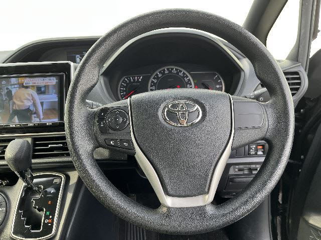 2016 Toyota NOAH 缩略图 14