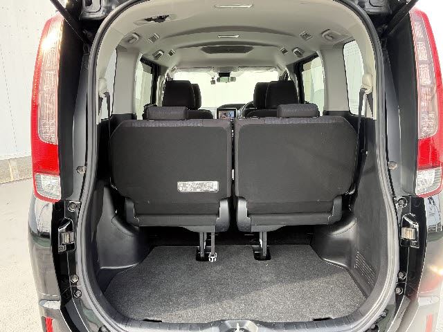 2016 Toyota NOAH 缩略图 21