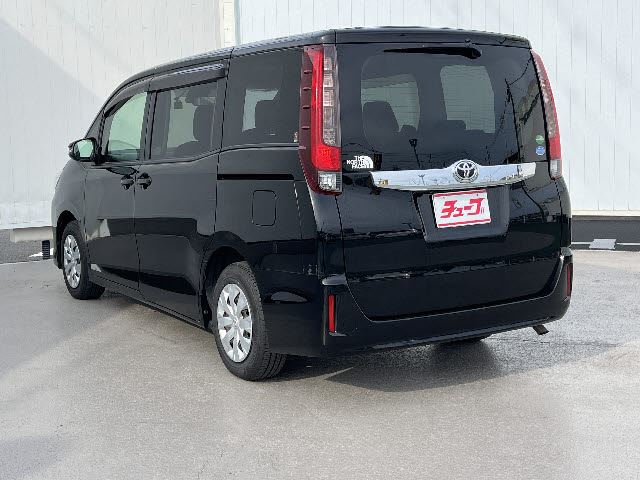 2016 Toyota NOAH 照片 9