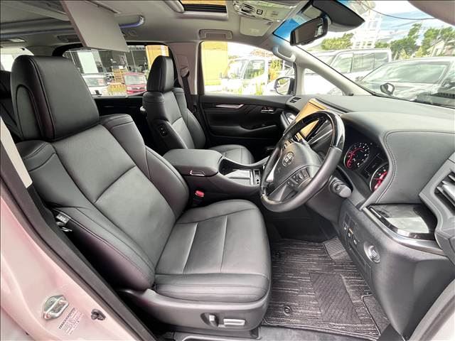 2022 Toyota ALPHARD — фото 12