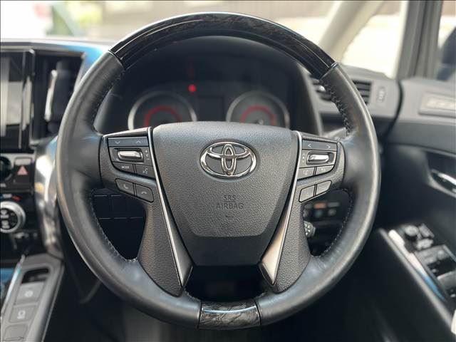 2022 Toyota ALPHARD — миниатюра 24