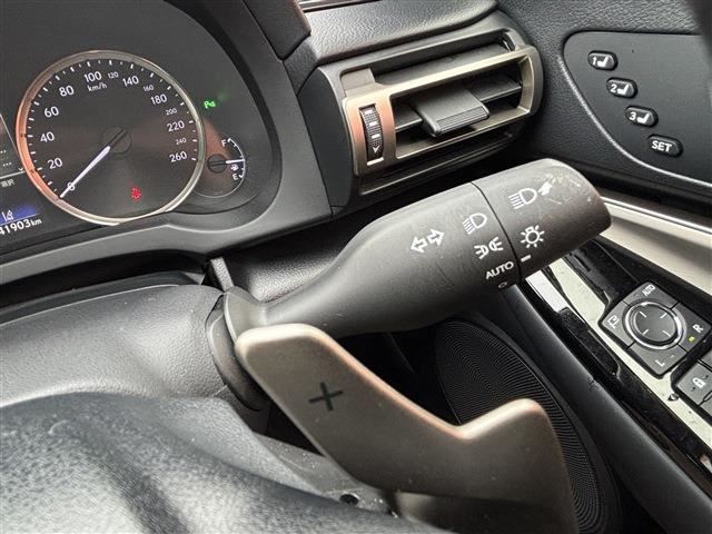 2019 Lexus RC 缩略图 32