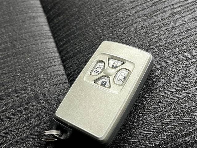 2008 Toyota ALPHARD — миниатюра 19