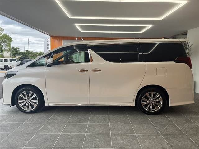 2020 Toyota ALPHARD — фото 11