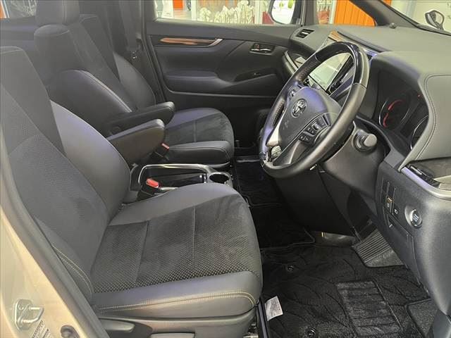 2020 Toyota ALPHARD — фото 16