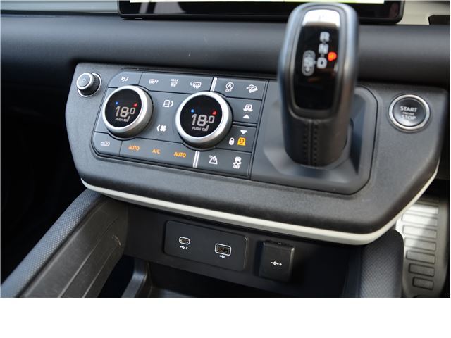 2024 LAND Rover DEFENDER — миниатюра 30