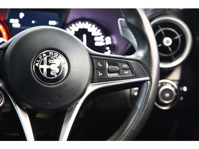 2017 ALFA Romeo JULIA — миниатюра 70