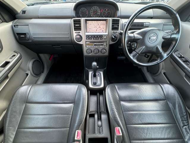 2005 Nissan X-TRAIL 照片 2