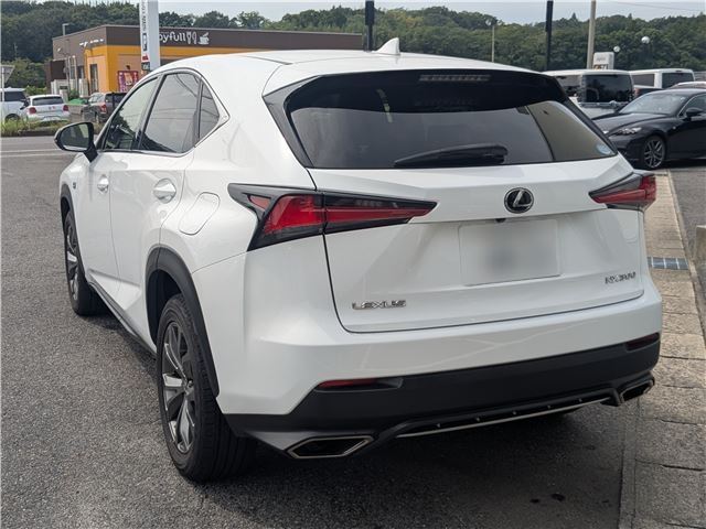 صورة 2 لـ 2018 Lexus NX
