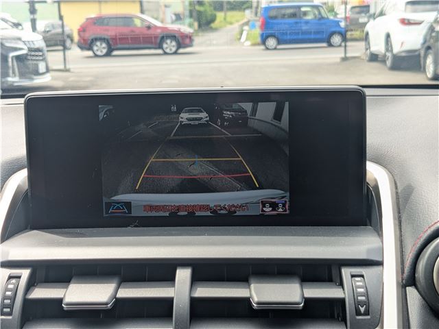 صورة مصغرة 27 لـ 2018 Lexus NX