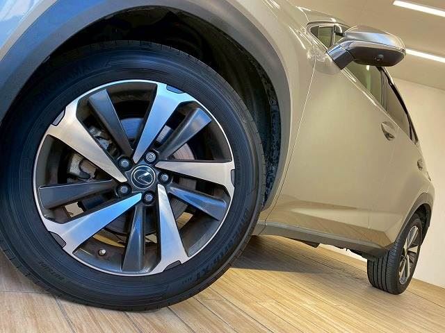 صورة مصغرة 19 لـ 2017 Lexus NX
