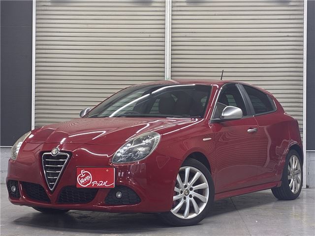 2012 ALFA Romeo GIULIETTA photo 1
