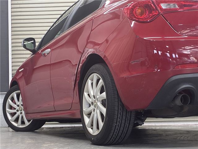 2012 ALFA Romeo GIULIETTA photo 10