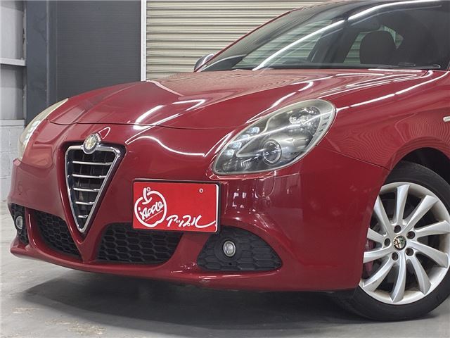 2012 ALFA Romeo GIULIETTA photo 9