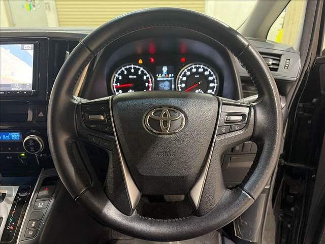 صورة 13 لـ 2016 Toyota VELLFIRE