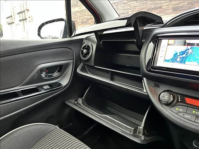 2018 Toyota VITZ 缩略图 42