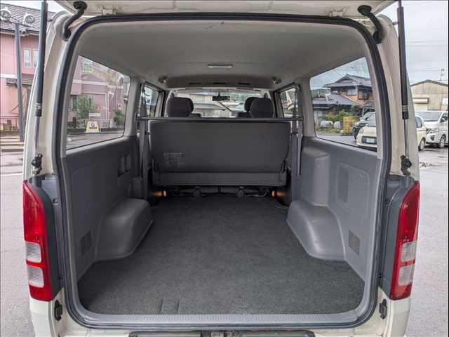 صورة 9 لـ 2007 Toyota HIACE