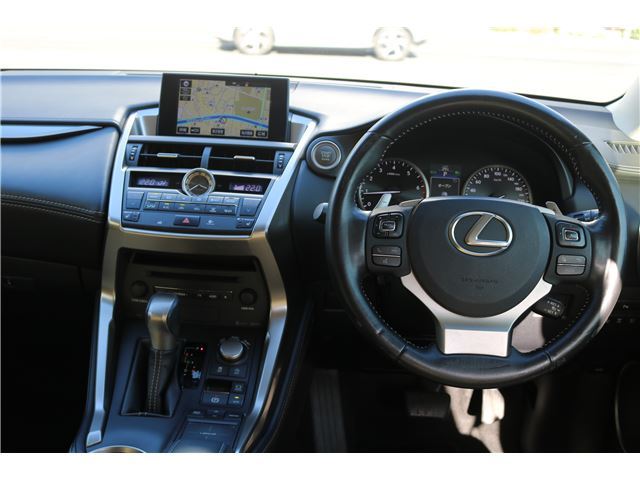 2016 Lexus NX — миниатюра 13