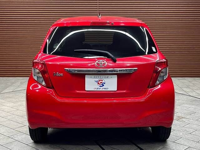 2013 Toyota VITZ — миниатюра 16