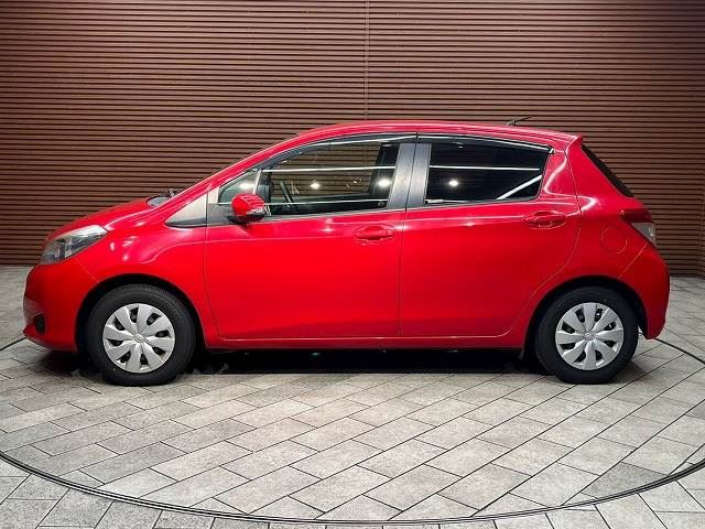 2013 Toyota VITZ — миниатюра 18