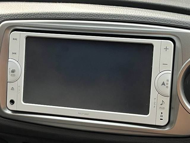 صورة 4 لـ 2013 Toyota VITZ