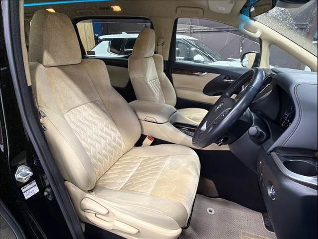 صورة 10 لـ 2019 Toyota VELLFIRE