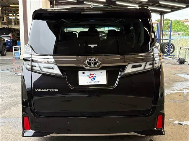 صورة 16 لـ 2018 Toyota VELLFIRE