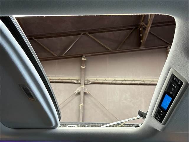 صورة 6 لـ 2018 Toyota VELLFIRE