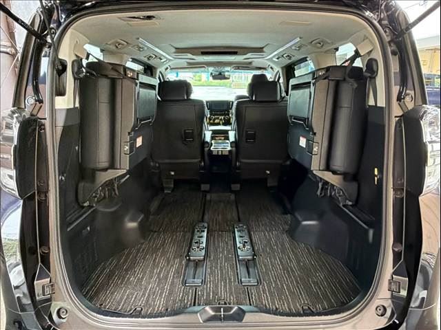 صورة 13 لـ 2019 Toyota VELLFIRE