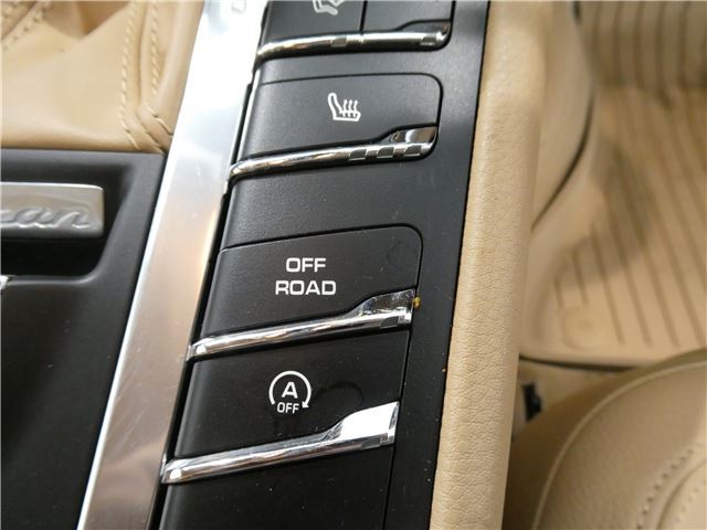 صورة مصغرة 44 لـ 2014 Porsche MACAN