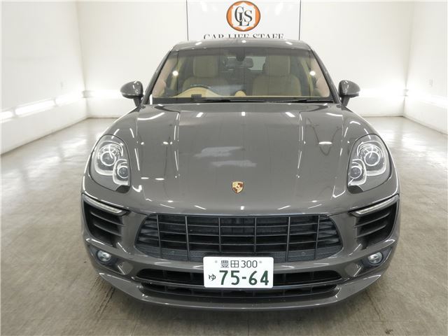 صورة 4 لـ 2014 Porsche MACAN