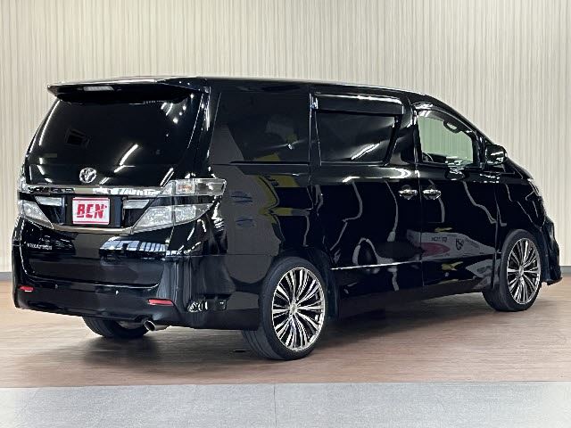 صورة 3 لـ 2013 Toyota VELLFIRE