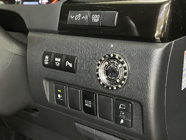 صورة مصغرة 23 لـ 2013 Toyota VELLFIRE