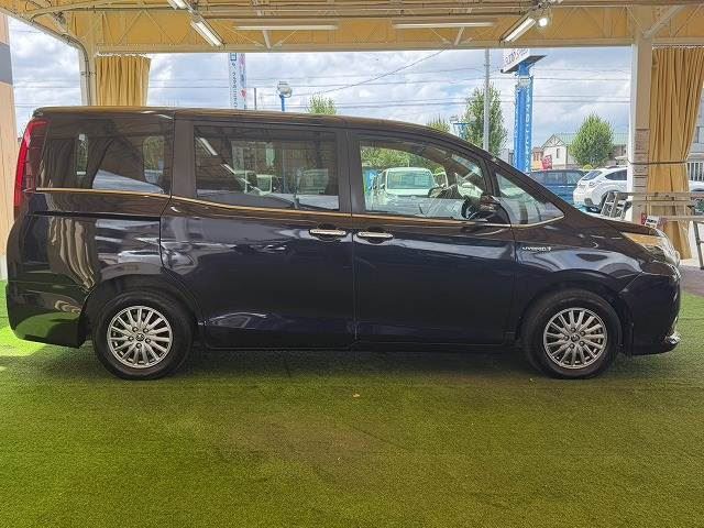 صورة مصغرة 17 لـ 2015 Toyota ESQUIRE