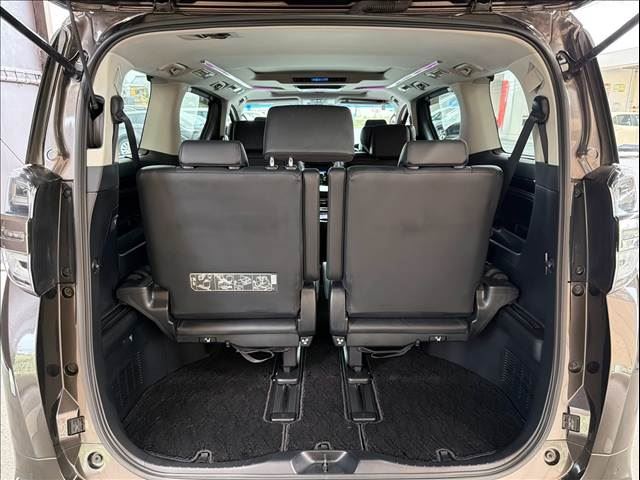 صورة 13 لـ 2019 Toyota VELLFIRE