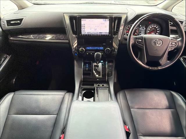 صورة 2 لـ 2019 Toyota VELLFIRE