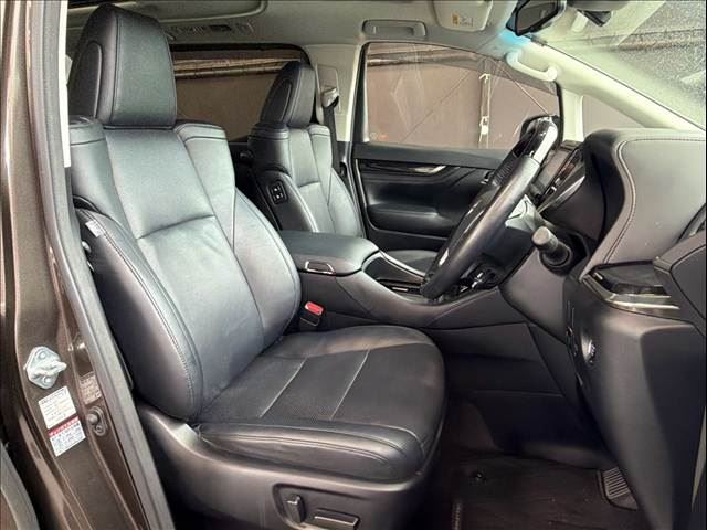 صورة 10 لـ 2019 Toyota VELLFIRE