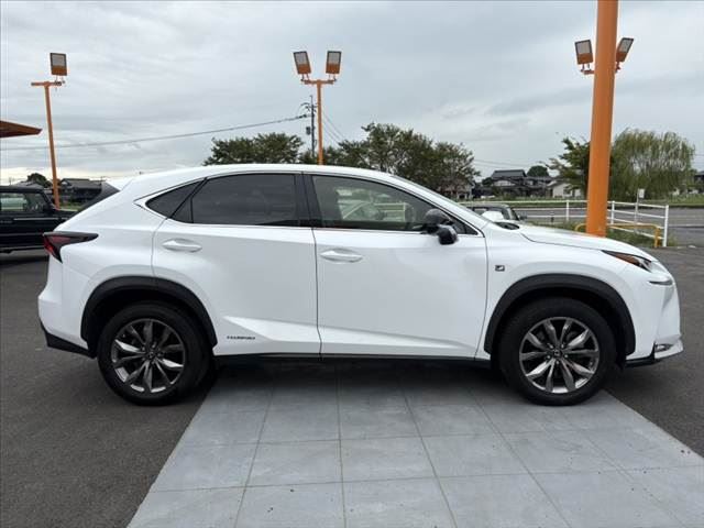 2017 Lexus NX — миниатюра 12