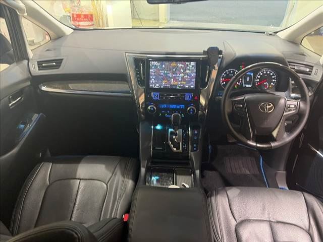صورة 3 لـ 2015 Toyota VELLFIRE
