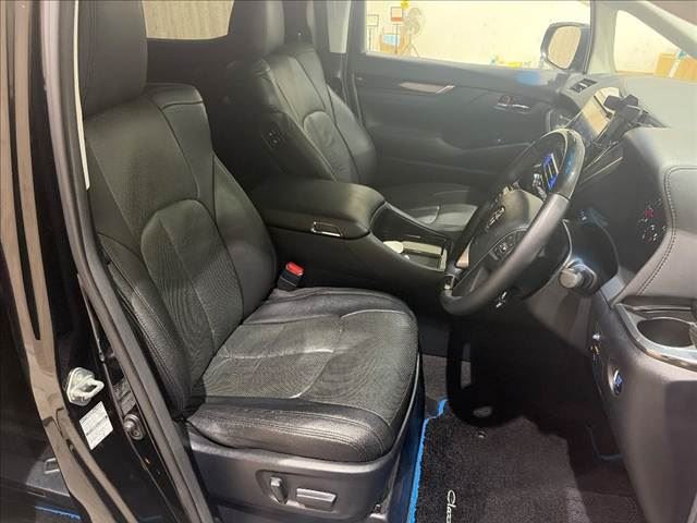 صورة 11 لـ 2015 Toyota VELLFIRE