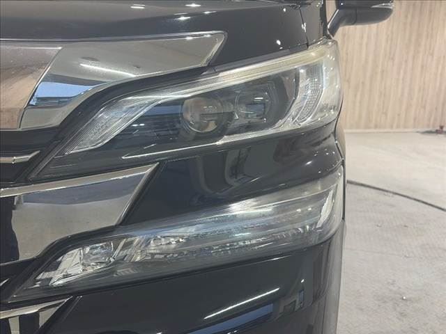 صورة مصغرة 26 لـ 2015 Toyota VELLFIRE
