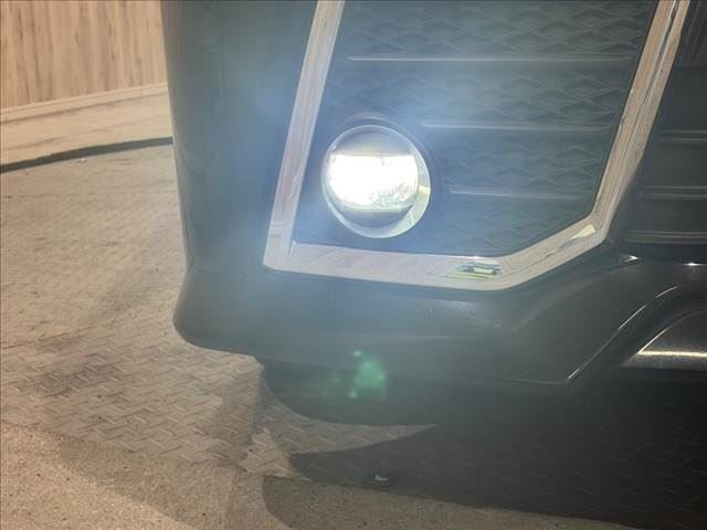 صورة مصغرة 36 لـ 2015 Toyota VELLFIRE