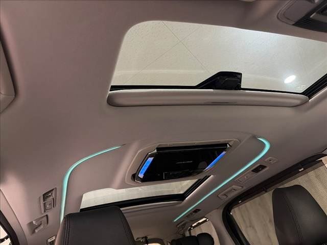صورة 6 لـ 2015 Toyota VELLFIRE