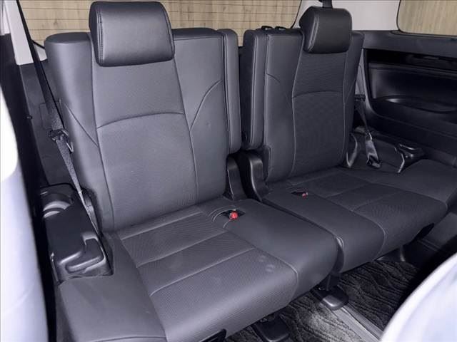 صورة 13 لـ 2017 Toyota VELLFIRE