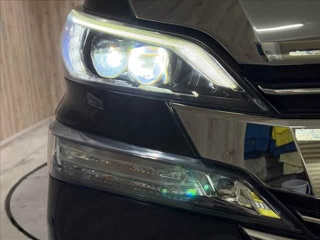 صورة 16 لـ 2017 Toyota VELLFIRE