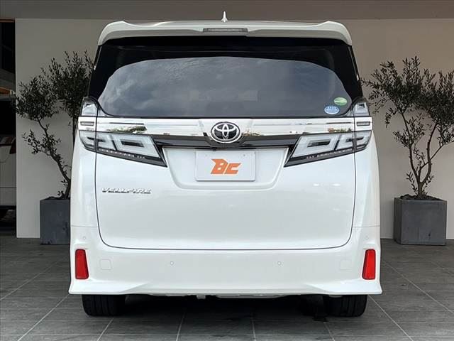 صورة 14 لـ 2018 Toyota VELLFIRE