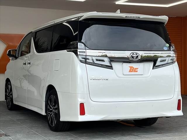 صورة 13 لـ 2018 Toyota VELLFIRE
