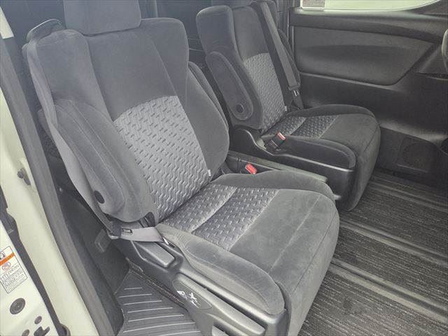 صورة 11 لـ 2015 Toyota VELLFIRE